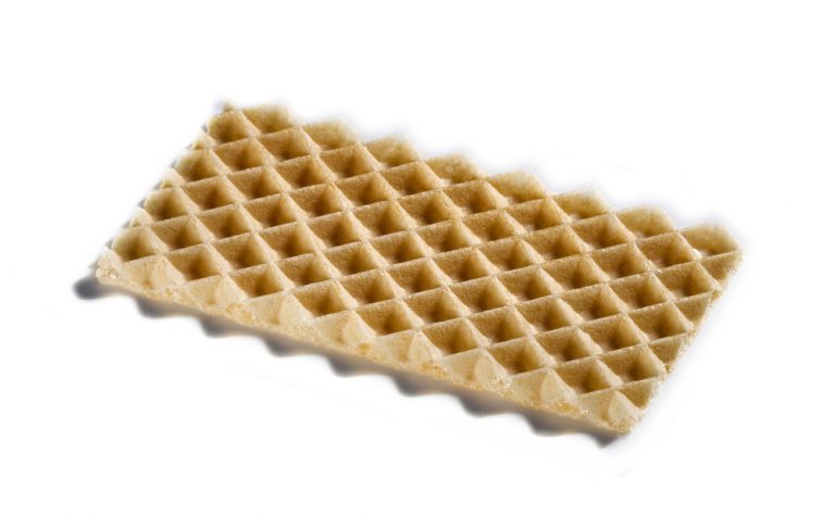 Crunchy wafer leaves cut to different sizes